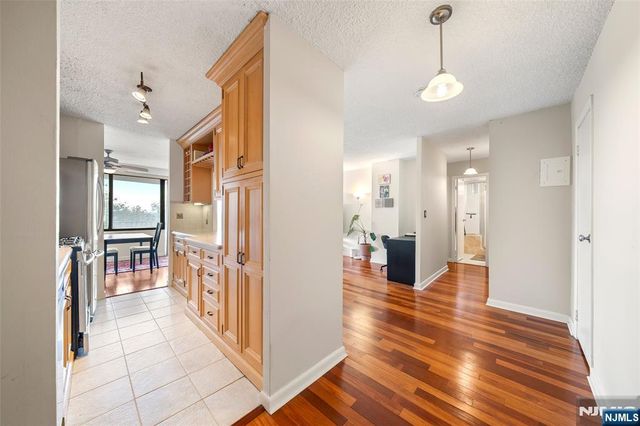 277 Prospect Avenue 6B, Hackensack, NJ 07601