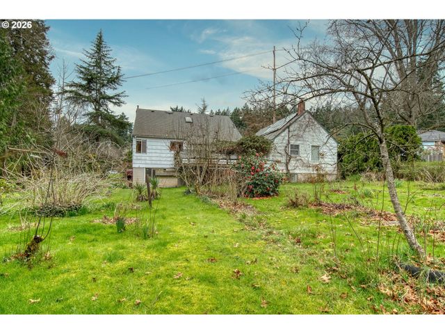 5730 Sw SHATTUCK Rd, Portland, OR 97221