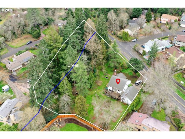 5730 Sw SHATTUCK Rd, Portland, OR 97221