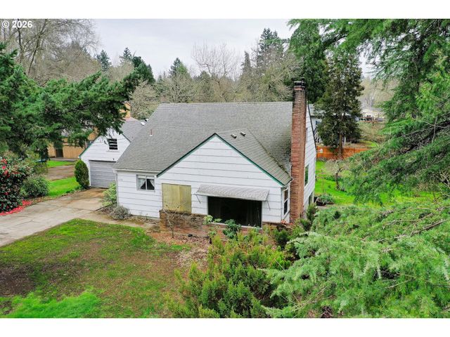 5730 Sw SHATTUCK Rd, Portland, OR 97221