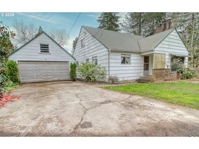 5730 Sw SHATTUCK Rd, Portland, OR 97221