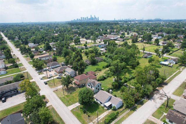 4921 Kashmere Street, Houston, TX 77026