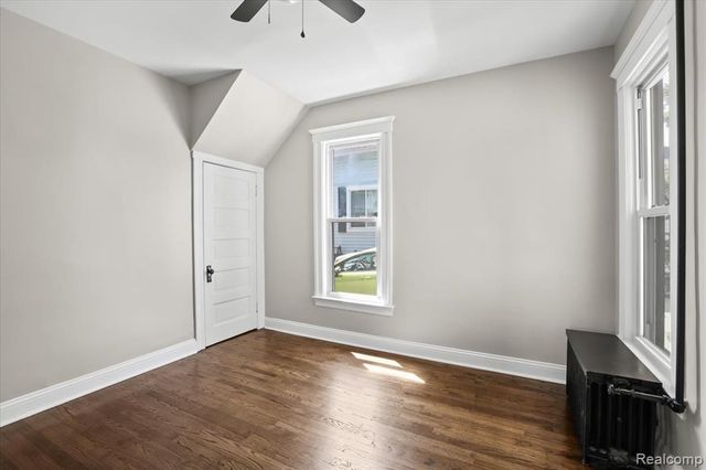 1105 Oak Street, Wyandotte, MI 48192