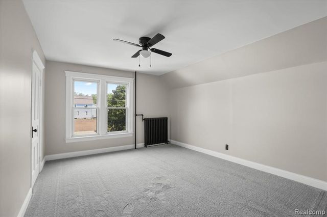 1105 Oak Street, Wyandotte, MI 48192