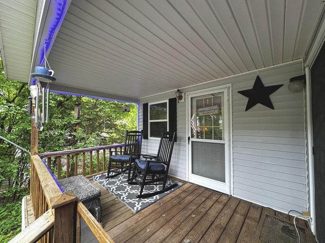 466 Aspen Way, Edgerton, WI 53534