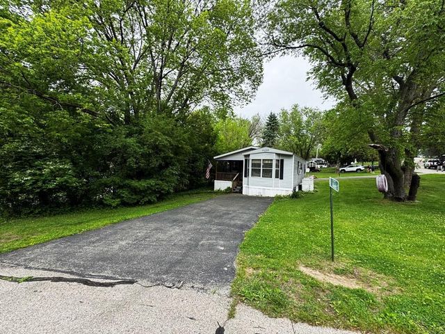 466 Aspen Way, Edgerton, WI 53534