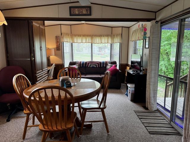 466 Aspen Way, Edgerton, WI 53534
