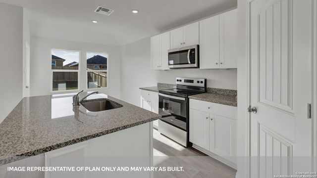 306 BLUETICK TRAIL, Seguin, TX 78155