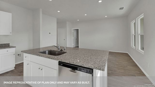 306 BLUETICK TRAIL, Seguin, TX 78155