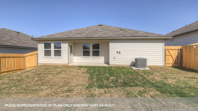 306 BLUETICK TRAIL, Seguin, TX 78155