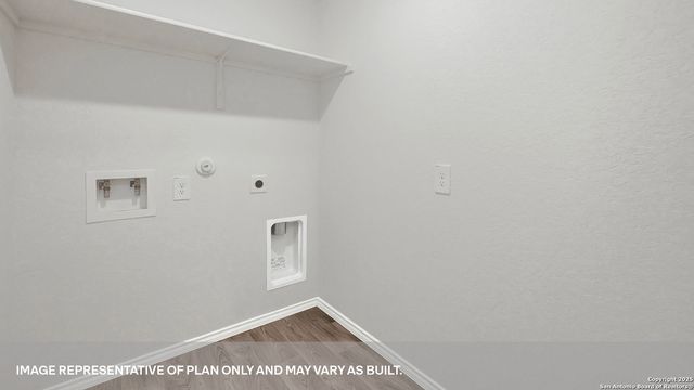 306 BLUETICK TRAIL, Seguin, TX 78155