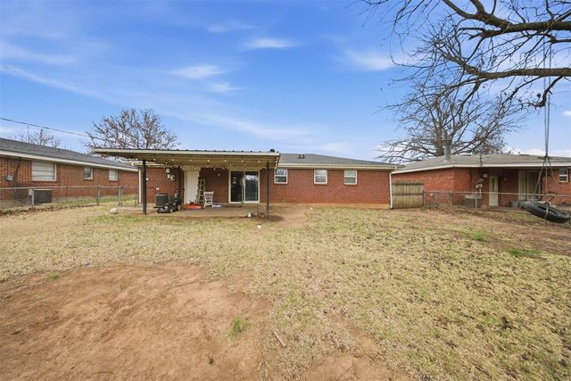 4732 Elmview Drive, Del City, OK 73115