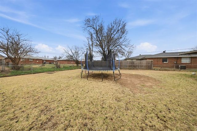 4732 Elmview Drive, Del City, OK 73115