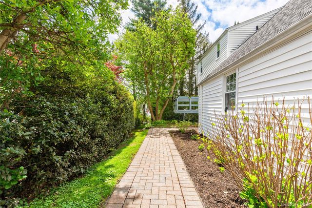 201 Clayton Road, Scarsdale, NY 10583