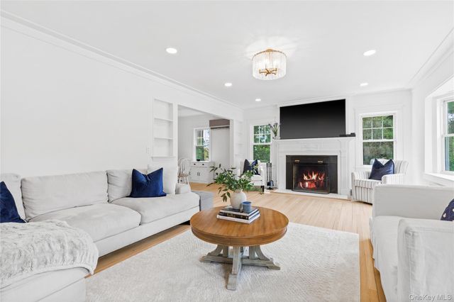 201 Clayton Road, Scarsdale, NY 10583