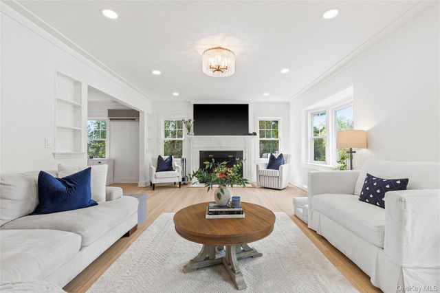 201 Clayton Road, Scarsdale, NY 10583