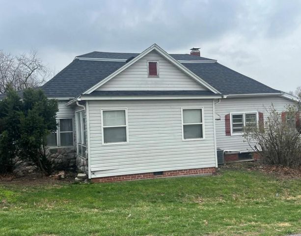 524 N Walnut Street, Maryville, MO 64468