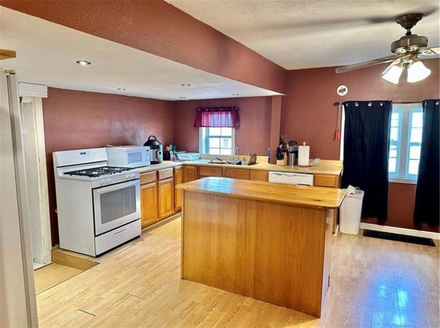 524 N Walnut Street, Maryville, MO 64468