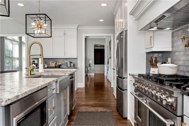 2559 Sagebrush Trail, Buford, GA 30519