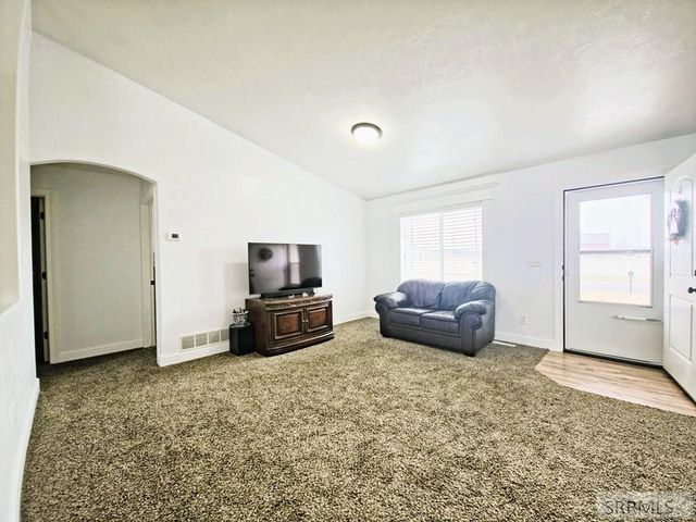 4065 E Deloy Drive, Idaho Falls, ID 83401