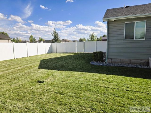 4065 E Deloy Drive, Idaho Falls, ID 83401
