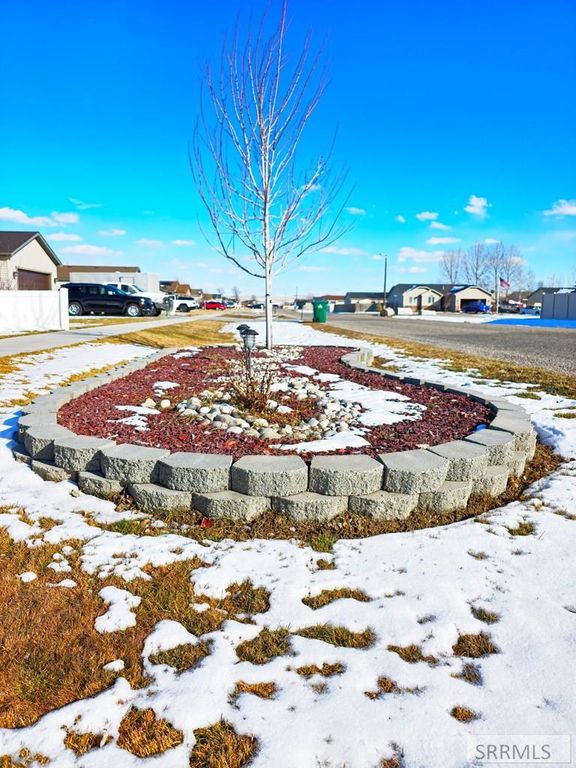 Image 2 of property listing at 4065 E Deloy Drive, Idaho Falls, ID 83401
