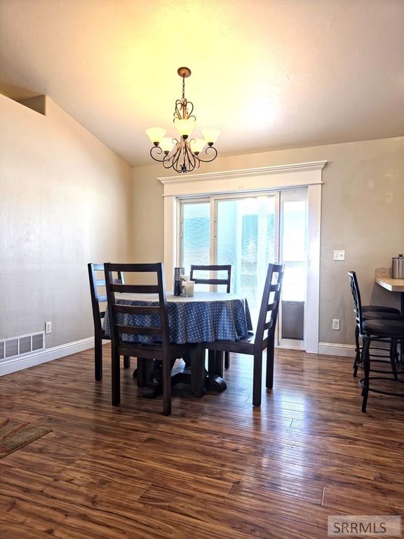 Image 20 of property listing at 4065 E Deloy Drive, Idaho Falls, ID 83401