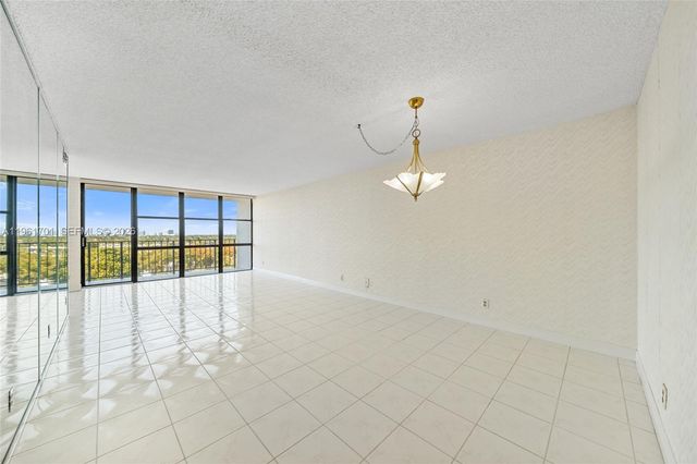 800 Parkview Dr 729, Hallandale Beach, FL 33009