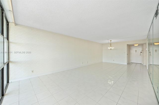 800 Parkview Dr 729, Hallandale Beach, FL 33009