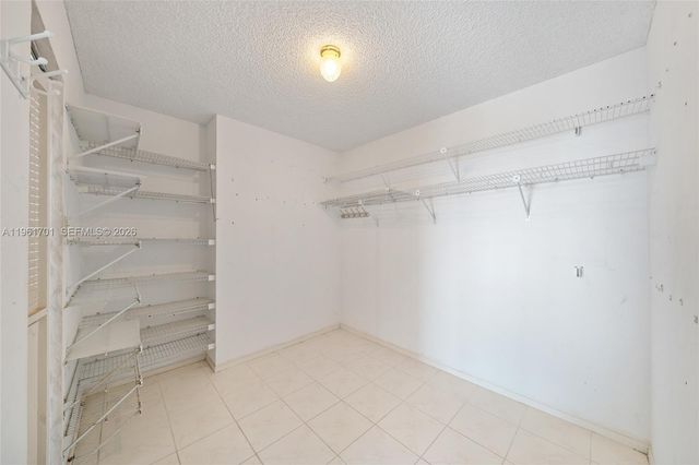 800 Parkview Dr 729, Hallandale Beach, FL 33009