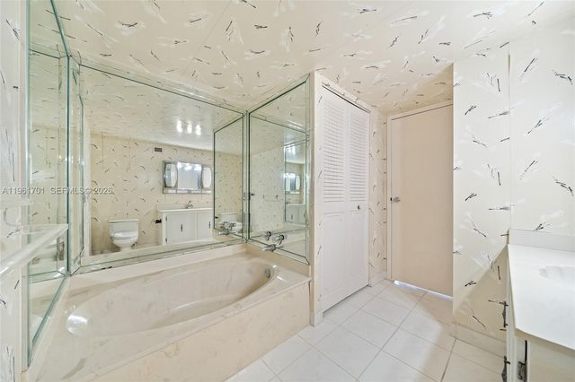 800 Parkview Dr 729, Hallandale Beach, FL 33009