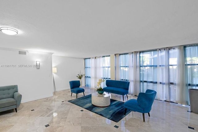 800 Parkview Dr 729, Hallandale Beach, FL 33009