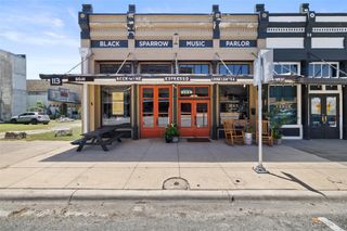 113 W 2nd ST, Taylor, TX 76574