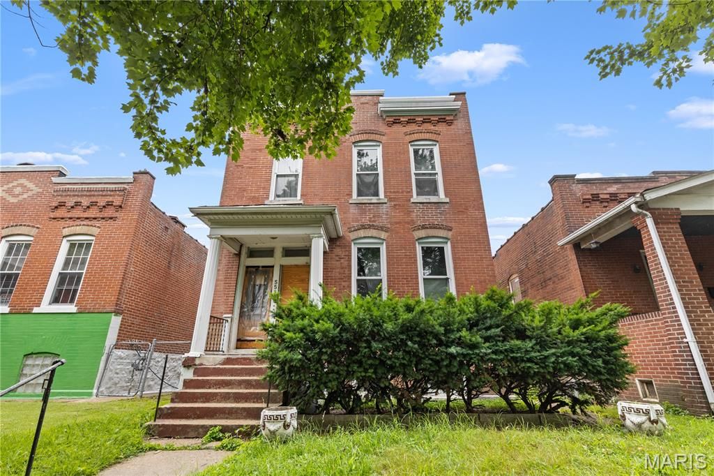 5518 Idaho Avenue, St Louis, MO 63111