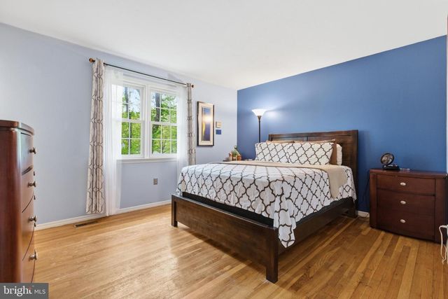 194 BULL RUN RD, Ewing, NJ 08638