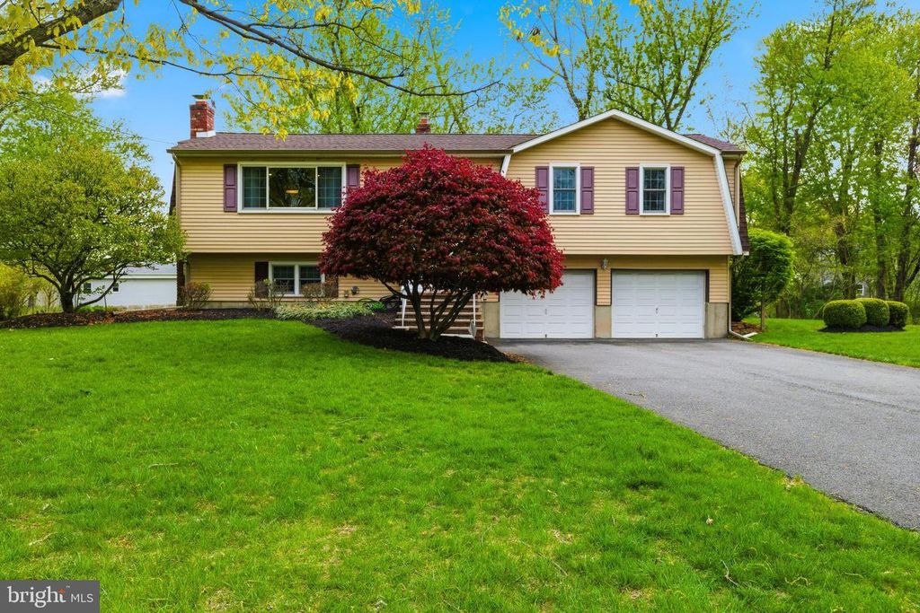 194 BULL RUN RD, Ewing, NJ 08638