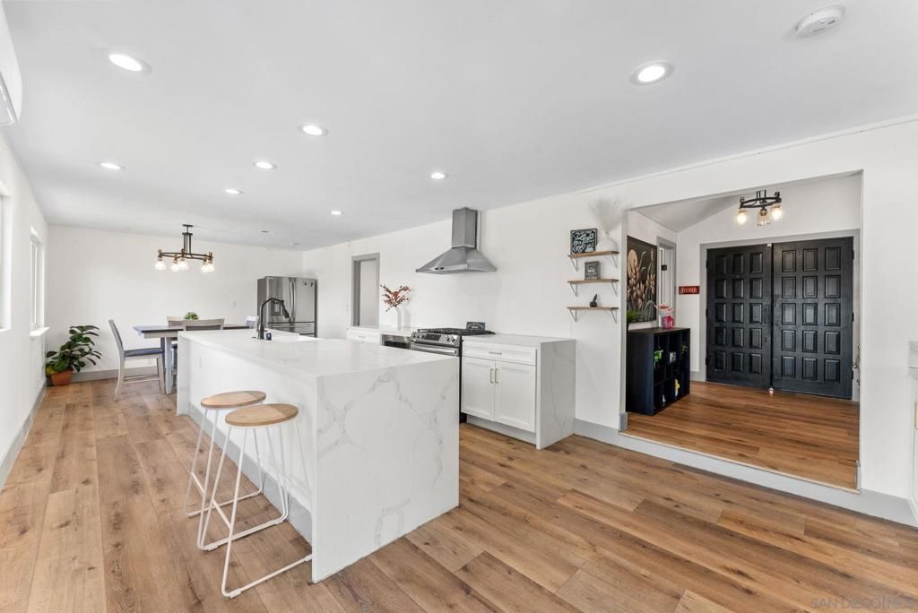 10111 Cliffwood Dr, La Mesa, CA 91941 — exterior