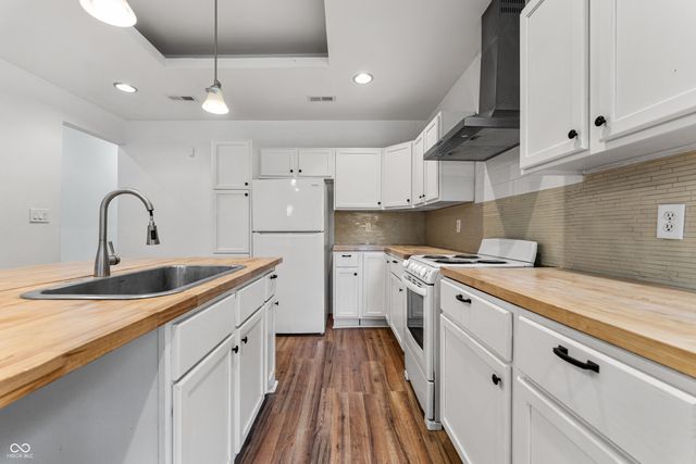 951 N Parker Avenue, Indianapolis, IN 46201