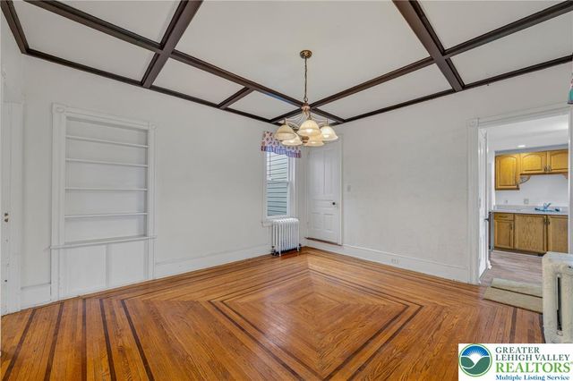 5127 2nd St, Whitehall Twp, PA 18052