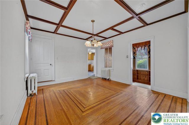 5127 2nd St, Whitehall Twp, PA 18052