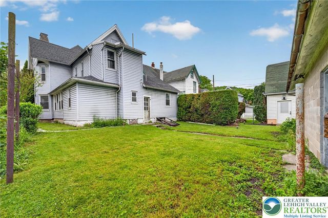5127 2nd St, Whitehall Twp, PA 18052
