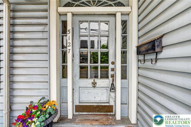 5127 2nd St, Whitehall Twp, PA 18052