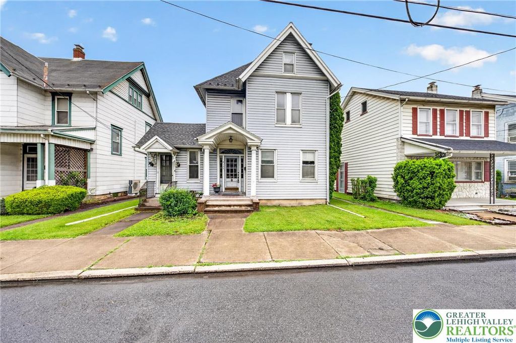 5127 2nd St, Whitehall Twp, PA 18052