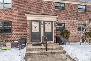 219-35 75th Avenue 299B2, Bayside, NY 11364