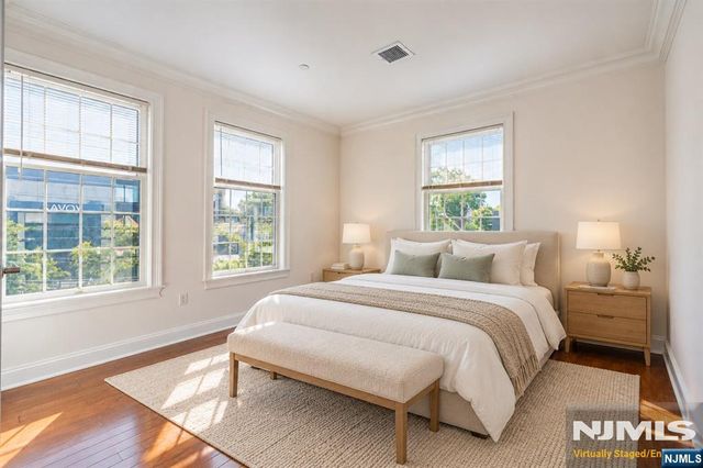 180 Edgewater Road 1A, Cliffside Park, NJ 07010