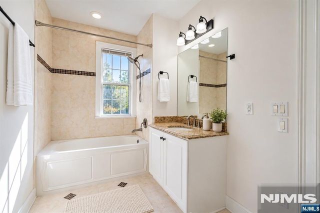 180 Edgewater Road 1A, Cliffside Park, NJ 07010