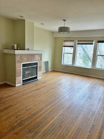 6852 S DANTE Avenue 3E, Chicago, IL 60637