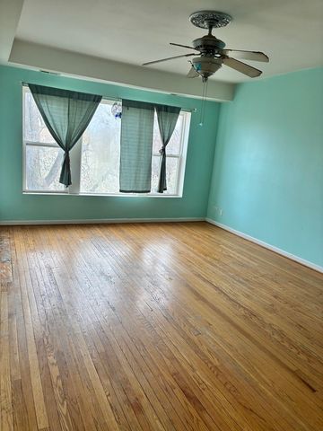 6852 S DANTE Avenue 3E, Chicago, IL 60637