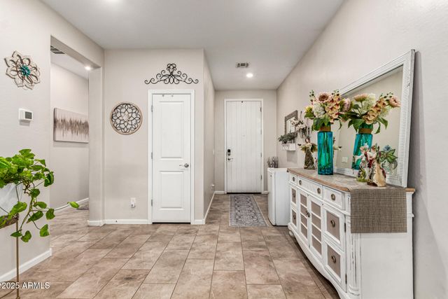 9341 W WILLOW BEND Lane, Phoenix, AZ 85037
