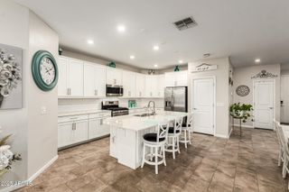 9341 W WILLOW BEND Lane, Phoenix, AZ 85037